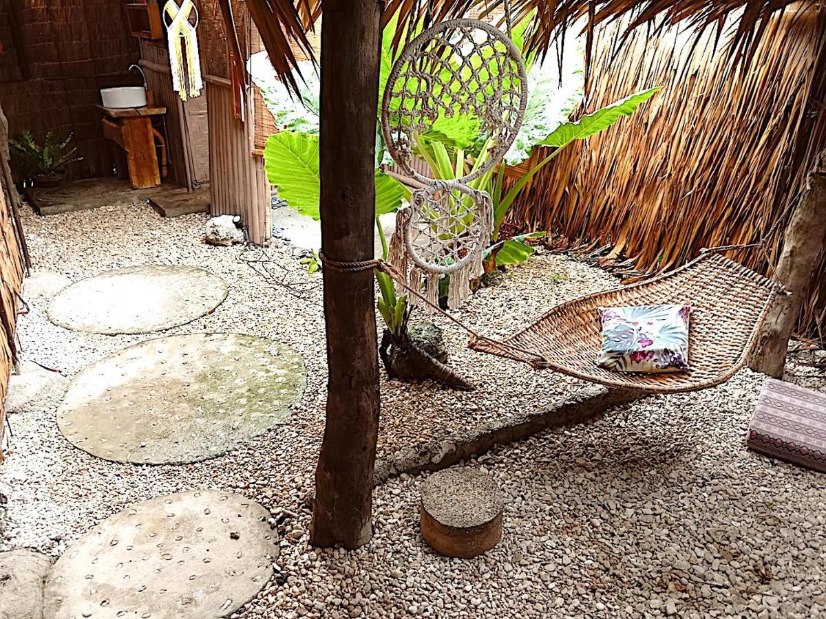 Herbs Guest House And Restaurant Near The Sea (Adults Only) Moalboal Exteriér fotografie