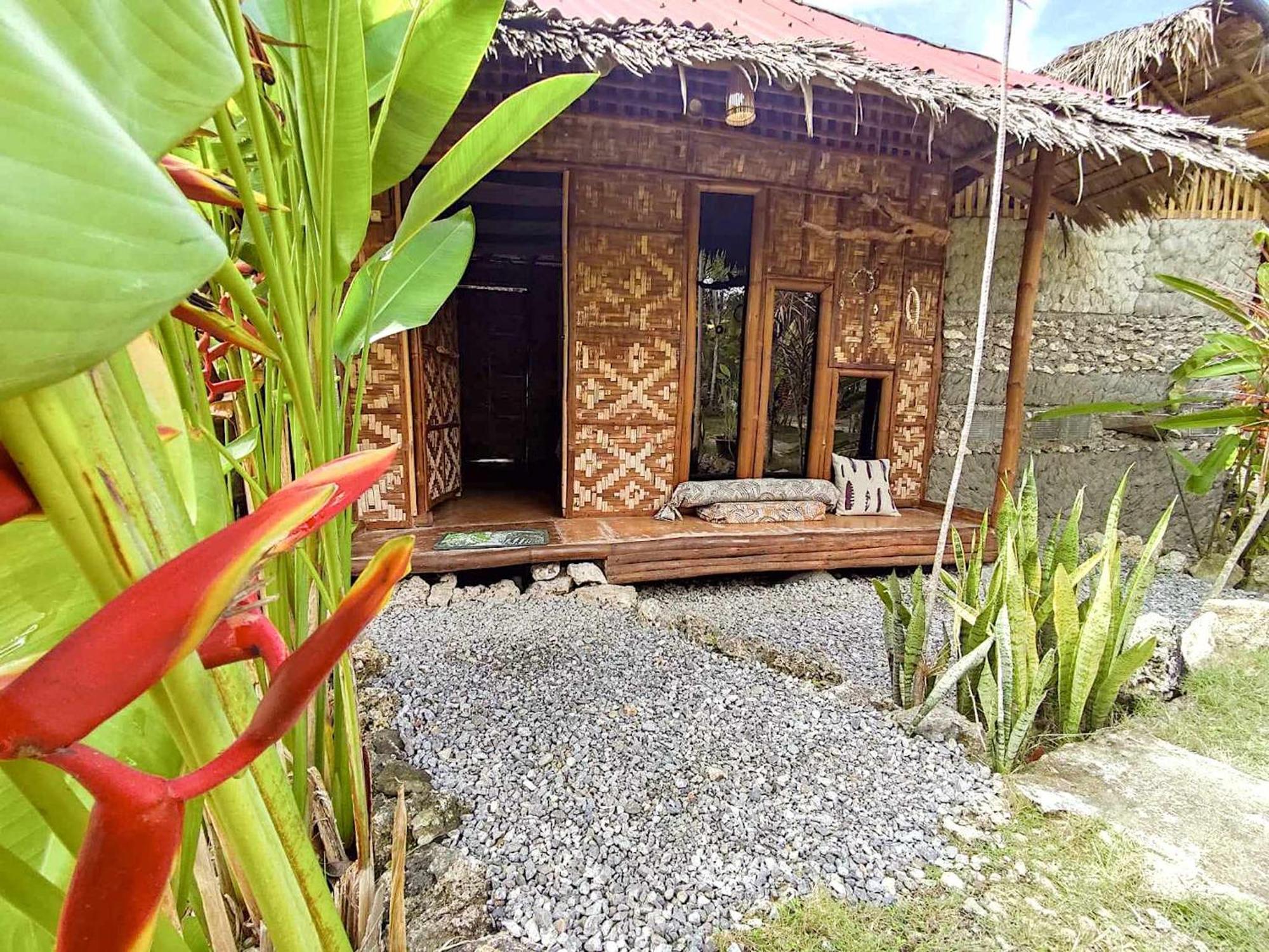 Herbs Guest House And Restaurant Near The Sea (Adults Only) Moalboal Pokoj fotografie